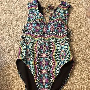 Backless one piece swimsuit